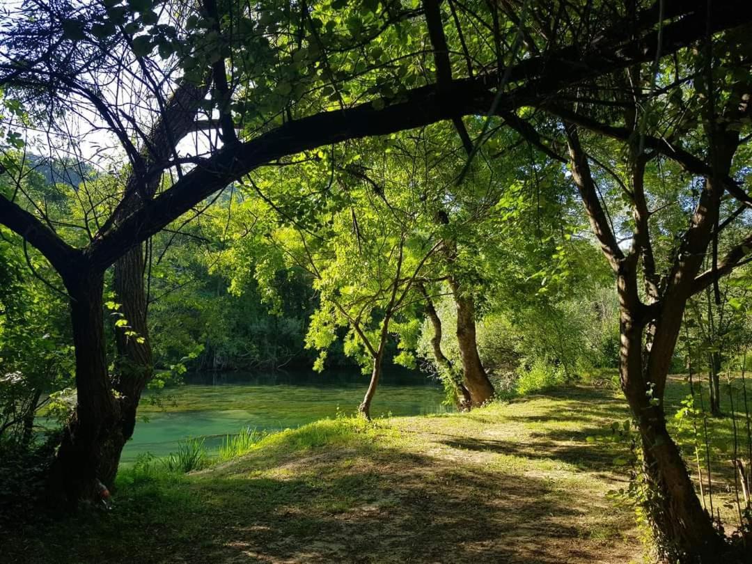 Apartman Nadja&Dani Kulen Vakuf Buitenkant foto